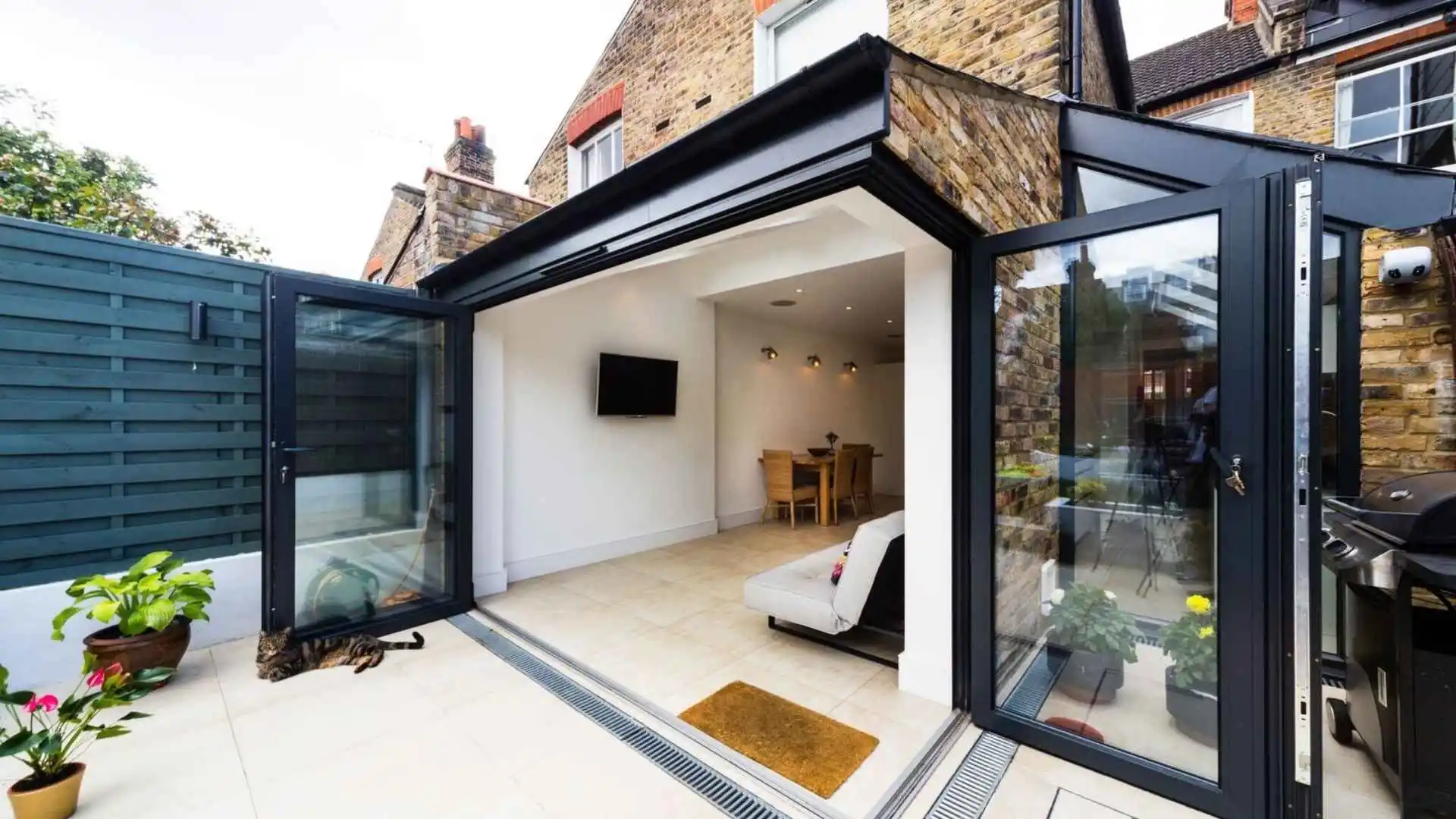 Extension Contractor's Credentials